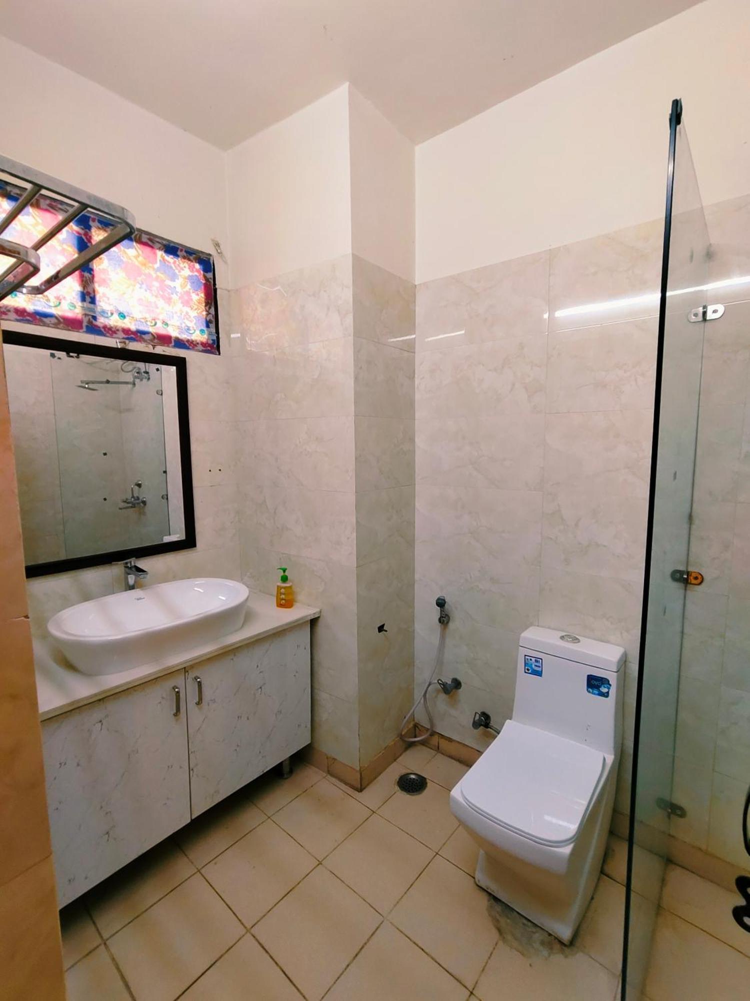 Hotel New Imperial Ghaziabad Zewnętrze zdjęcie
