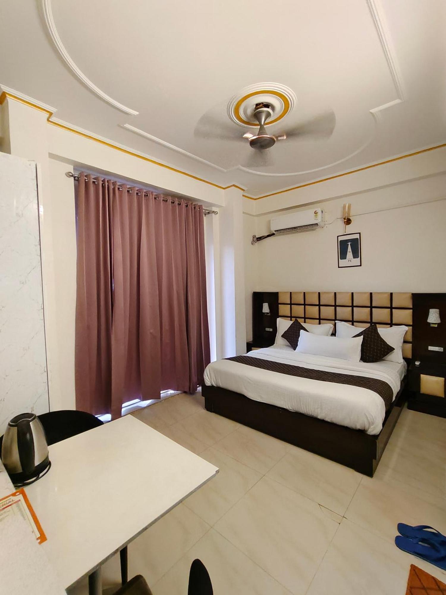 Hotel New Imperial Ghaziabad Zewnętrze zdjęcie