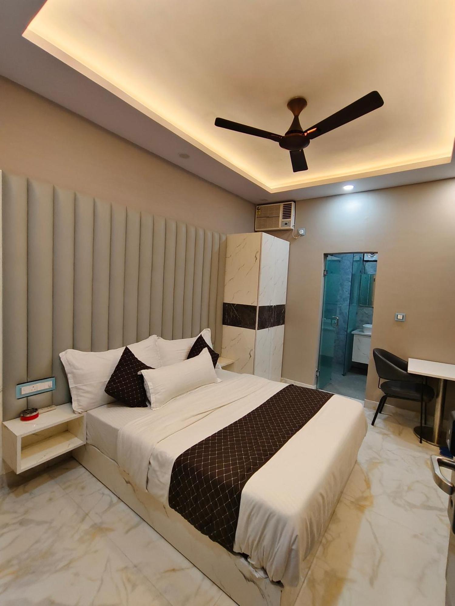 Hotel New Imperial Ghaziabad Zewnętrze zdjęcie